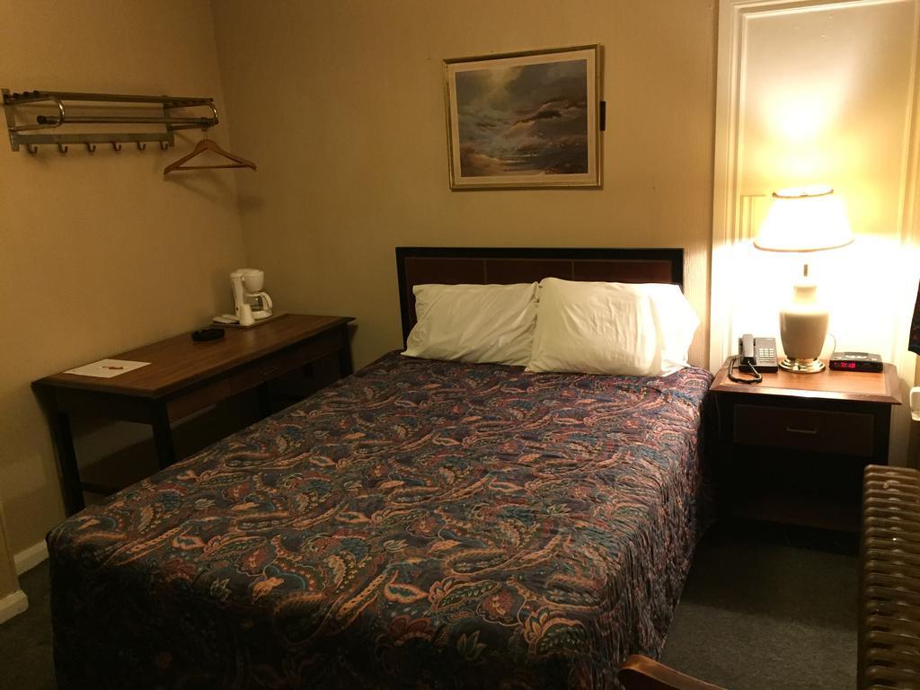 Shamrock Motel Midland Kamer foto