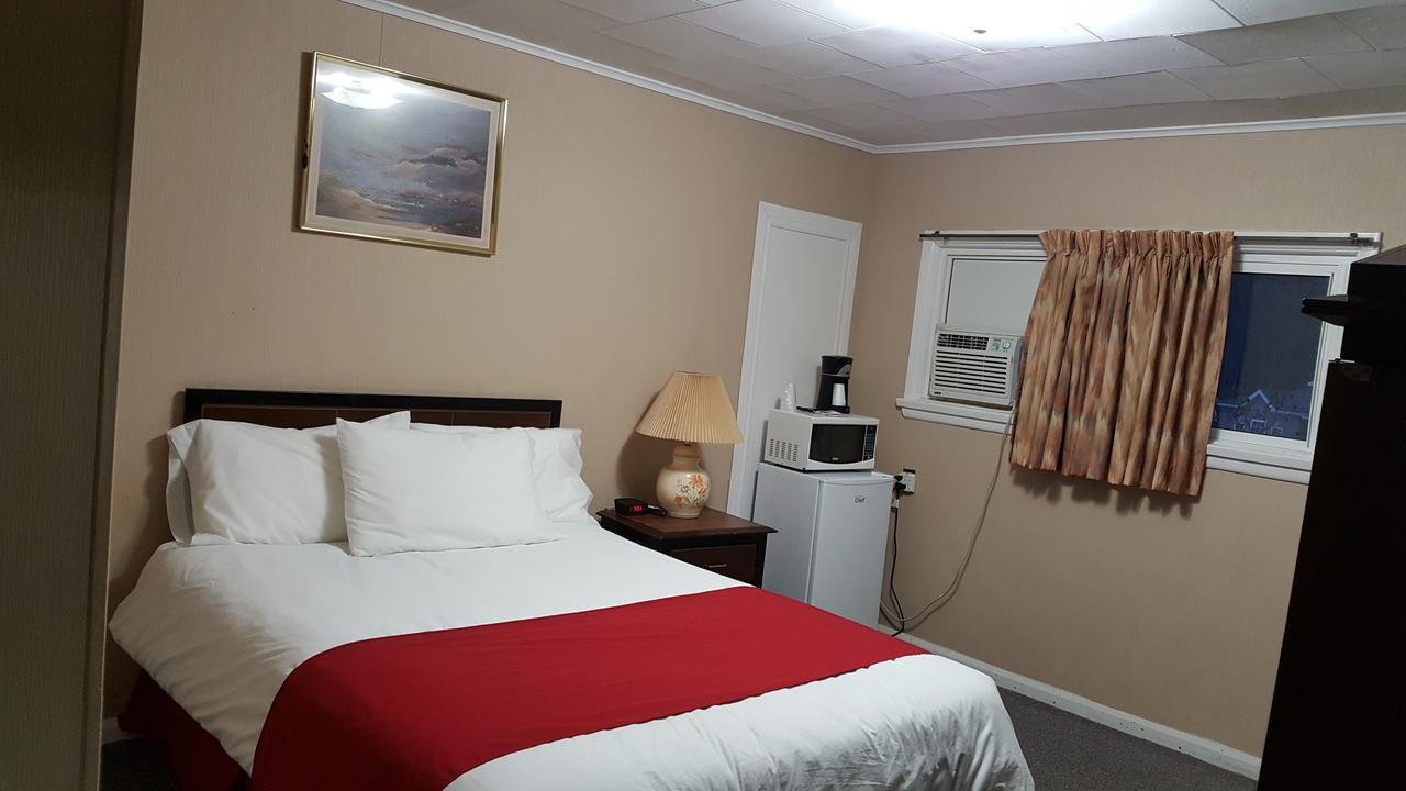 Shamrock Motel Midland Buitenkant foto